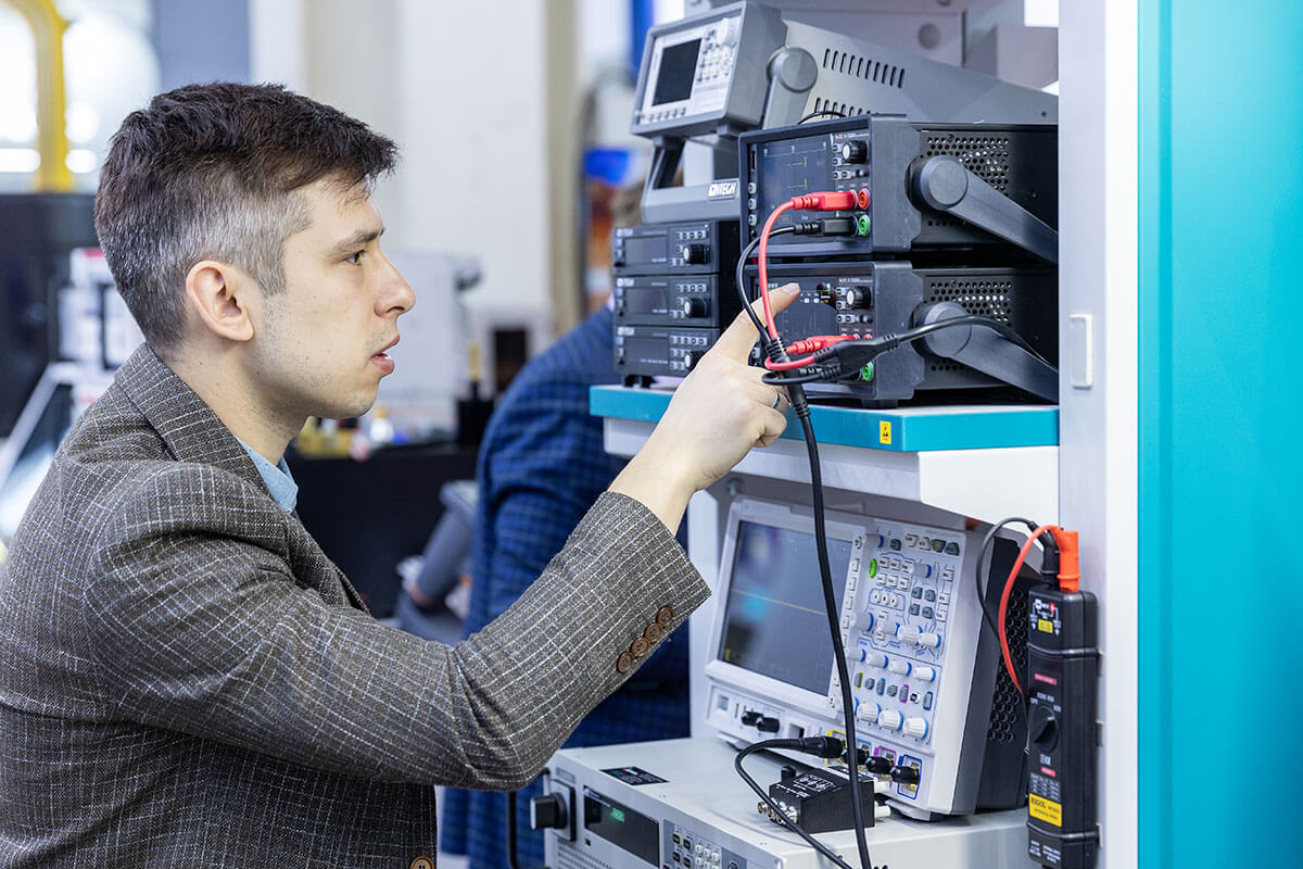 Диполь производство